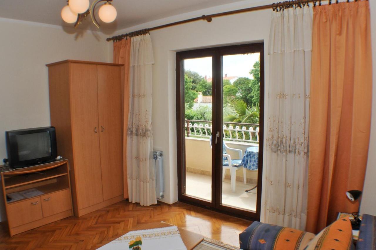 Haus Liliana Hotel Tar-Vabriga Exterior photo